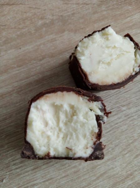 Пробую самый дорогой сырок Пятерочки. Стоит ли покупать? Пробую самый дорогой сырок Пятерочки. Стоит ли покупать?