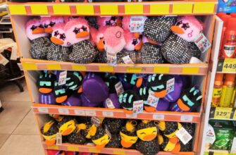 Игрушки “Крямоны” со скидкой за наклейки в Дикси до 17 августа 2025 года